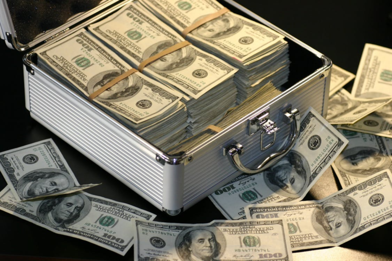 The Financial Trap That Keeps High Earners From Building Real Wealth